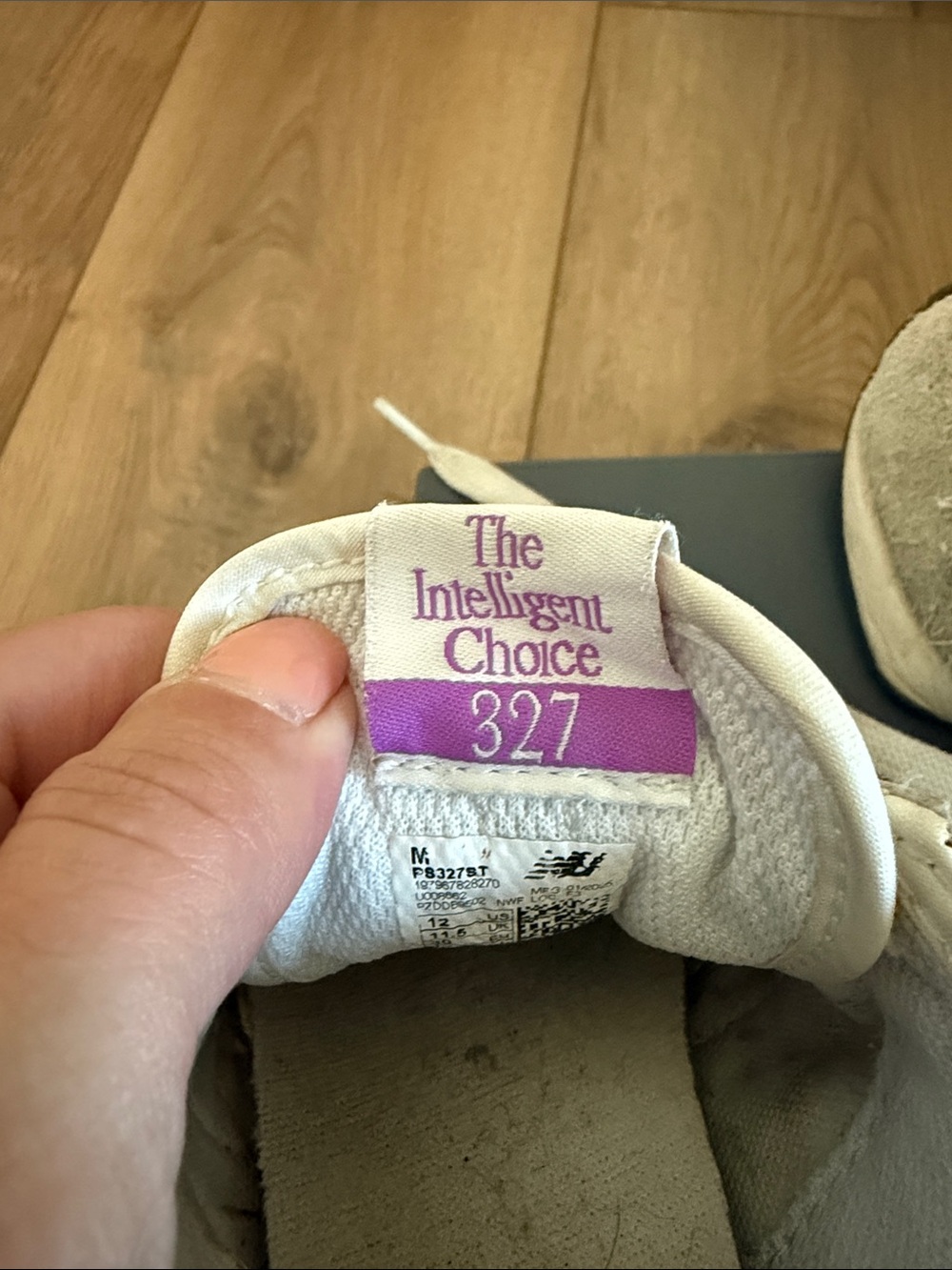 New Balance Kids' 327 Sneakers with Purple Accent - Picture 2 of 3